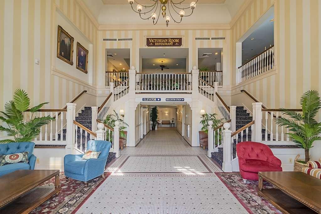 Hilton Garden Inn Ocean City Oceanfront Interior photo